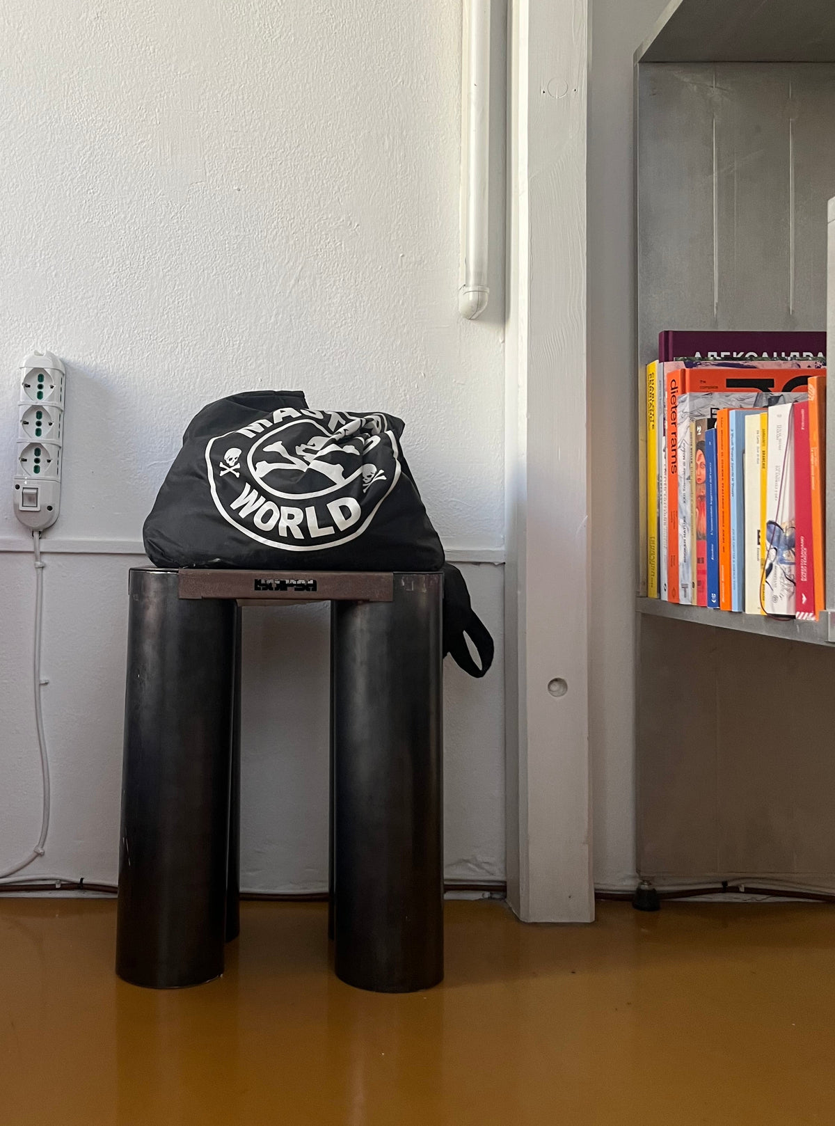 Iso300 Iron stool